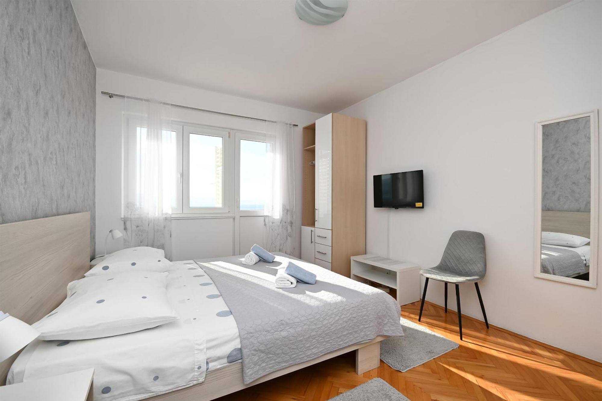 Apartments Ivan - With Parking Omiš Eksteriør bilde
